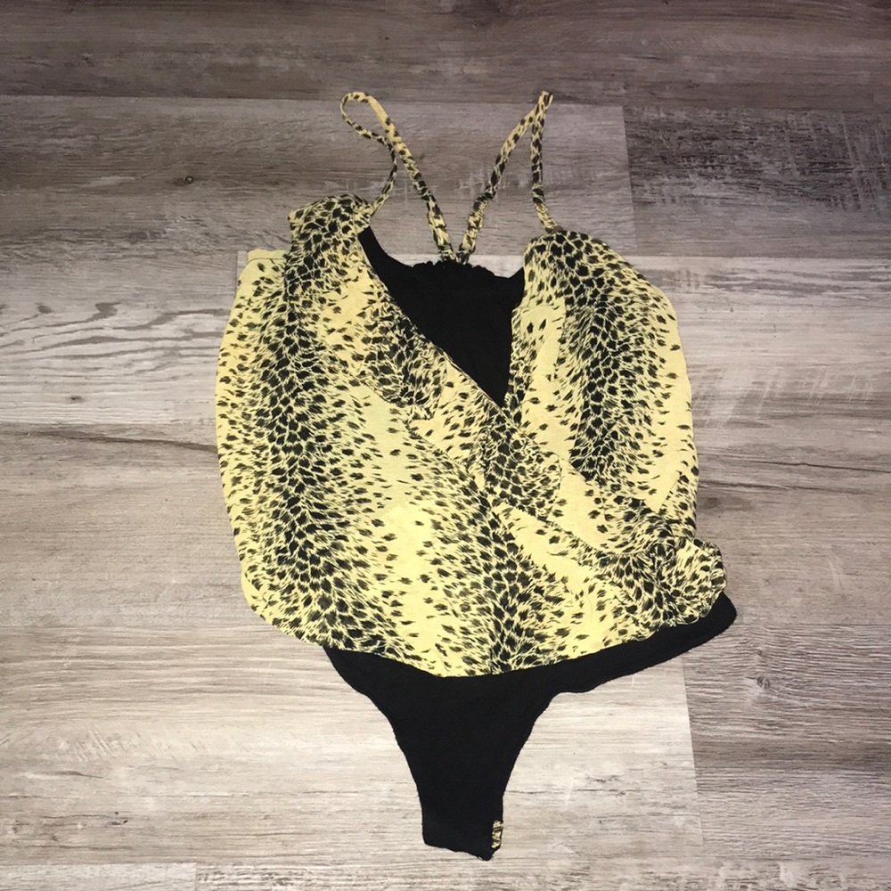 Guess yellow and black ruffle animal print bodysuit size XS